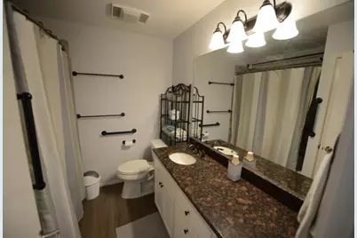 746 E Island Drive, Bluffton, TX 78607 - Photo 21