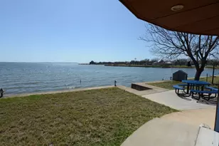 746 E Island Dr, Bluffton, TX 78607 - Photo 35