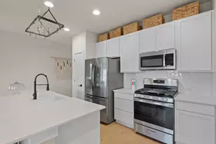 12425 Ostrich Trl, Manor, TX 78653 - Photo 9