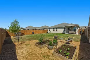 12425 Ostrich Trl, Manor, TX 78653 - Photo 29