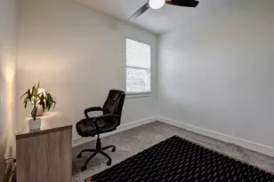 1300 Walnut Ave, Austin, TX 78702 - Photo 11