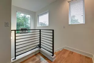 1300 Walnut Ave, Austin, TX 78702 - Photo 7
