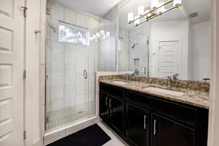 1300 Walnut Ave, Austin, TX 78702 - Photo 13