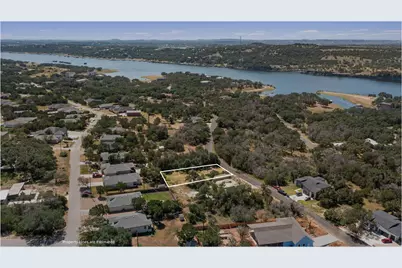 21800 Cardinal Avenue, Lago Vista, TX 78645 - Photo 3