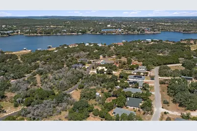 21800 Cardinal Avenue, Lago Vista, TX 78645 - Photo 7