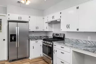 2008 Vallejo St, Austin, TX 78757 - Photo 15