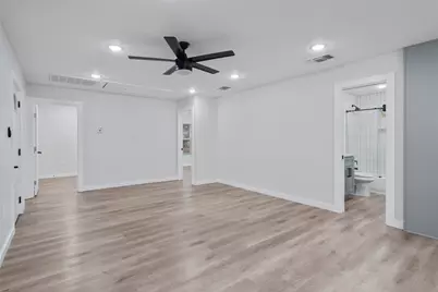 313 Charles Street, Rockdale, TX 76567 - Photo 9
