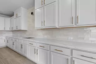 105 Rightfield Dr, Liberty Hill, TX 78642 - Photo 7