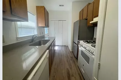 309 S Guadalupe Street #C, Lockhart, TX 78644 - Photo 7