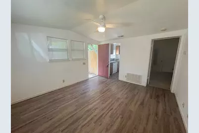 309 S Guadalupe Street #C, Lockhart, TX 78644 - Photo 5