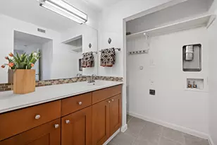 7685 Northcross Dr, Austin, TX 78757 - Photo 23