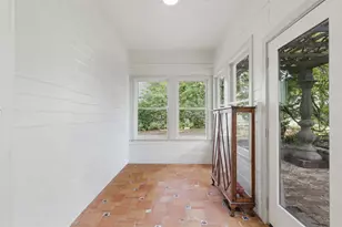 608 Harthan St, Austin, TX 78703 - Photo 9