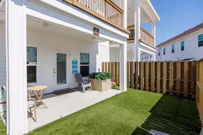 15009 Boca Grandi Drive, Corpus Christi, TX 78418 - Photo 9