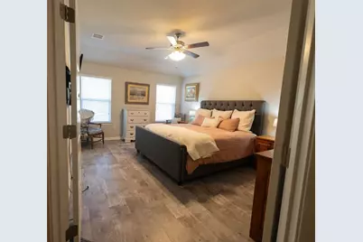 827 Savannah Cove, Elgin, TX 78621 - Photo 11