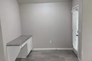 827 Savannah Cove, Elgin, TX 78621 - Photo 7