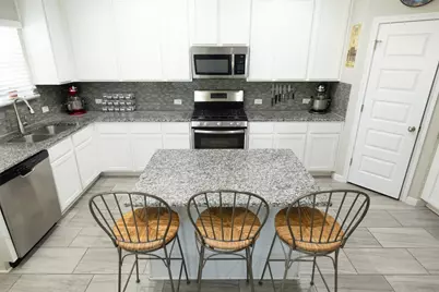 827 Savannah Cove, Elgin, TX 78621 - Photo 5