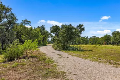 3074 County Road 207, Liberty Hill, TX 78642 - Photo 19