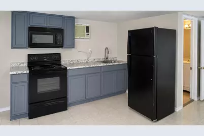 802 Alametos #B, San Antonio, TX 78212 - Photo 7