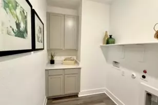 131 Sincere Dr, Kyle, TX 78640 - Photo 11