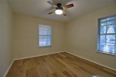 9202 Quail Meadow Drive, Austin, TX 78758 - Photo 11