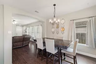 1015 Hondo Ln, Hutto, TX 78634 - Photo 5