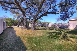 2409 Brk Crst Wy, Leander, TX 78641 - Photo 27