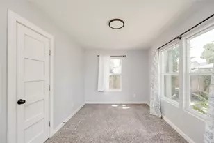 1400 Marcus Pl, Austin, TX 78721 - Photo 13