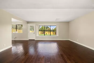 10408 Timbercrest Lane, Austin, TX 78750 - Photo 5