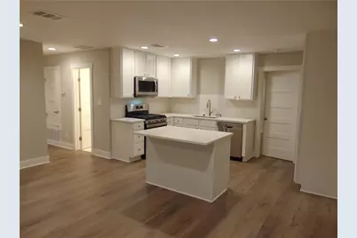 3904 Bailey Lane, Austin, TX 78756 - Photo 3