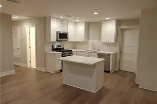 3904 Bailey Lane, Austin, TX 78756 - Photo 3
