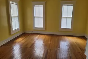 403 Fawcett St, Smithville, TX 78957 - Photo 7