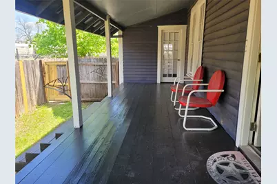 403 Fawcett Street, Smithville, TX 78957 - Photo 15