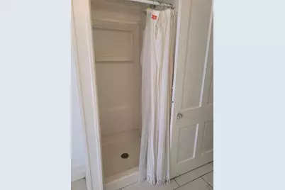 403 Fawcett Street, Smithville, TX 78957 - Photo 9