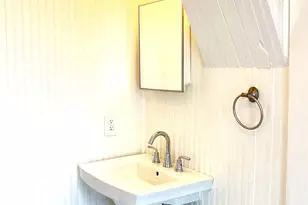 403 Fawcett St, Smithville, TX 78957 - Photo 11