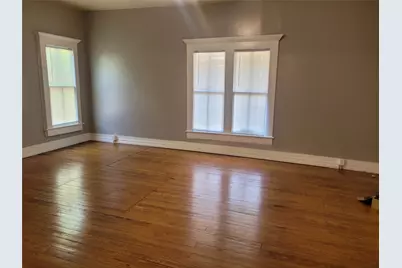 403 Fawcett Street, Smithville, TX 78957 - Photo 5