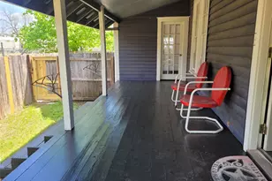 403 Fawcett St, Smithville, TX 78957 - Photo 17