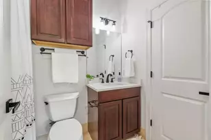 7 Sunview Rd, The Hills, TX 78738 - Photo 27