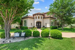 7 Sunview Rd, The Hills, TX 78738 - Photo 3