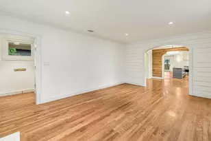 1704 Travis Heights Blvd, Austin, TX 78704 - Photo 9