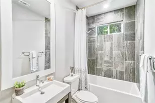 3913 Valley View Rd, Austin, TX 78704 - Photo 17