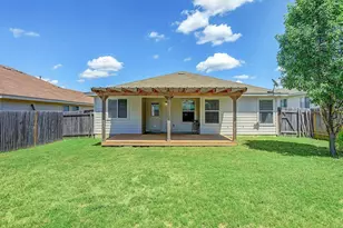 207 Tolcarne Dr, Hutto, TX 78634 - Photo 17