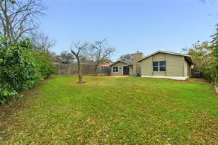 1909 Crooked Ln, Austin, TX 78741 - Photo 25