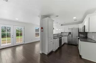 1909 Crooked Ln, Austin, TX 78741 - Photo 7