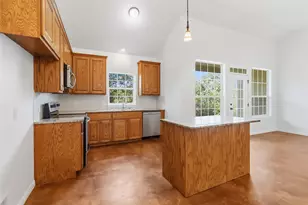 205 Homestead Rd, Kyle, TX 78640 - Photo 17