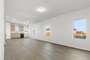 108 Summer Dr, Elgin, TX 78621 - Photo 19