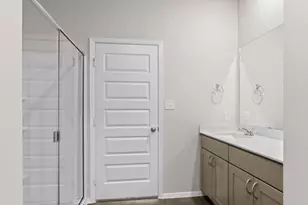 108 Summer Dr, Elgin, TX 78621 - Photo 29