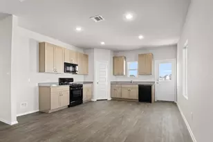 108 Summer Dr, Elgin, TX 78621 - Photo 17