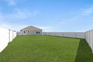 108 Summer Dr, Elgin, TX 78621 - Photo 35