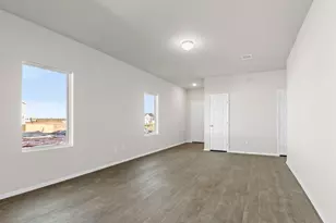 108 Summer Dr, Elgin, TX 78621 - Photo 13