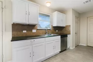 13417 Pine Needle St, Manor, TX 78653 - Photo 3